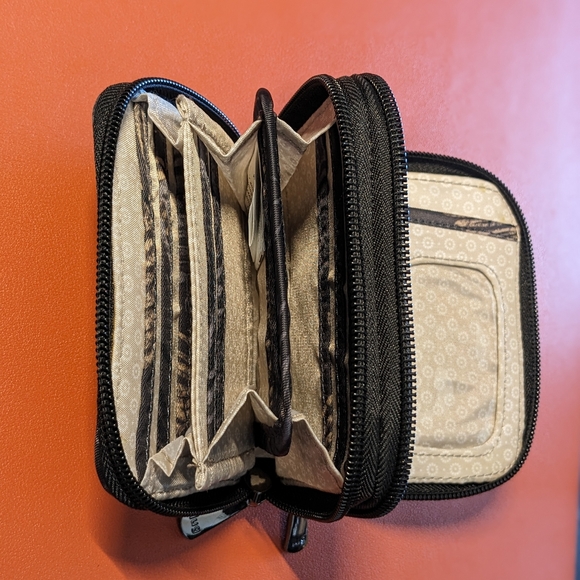 Lug Splits Compact RFID Wallet - Tropical Fog, EUC โจDISCONTINUED!โจ - Picture 4 of 8